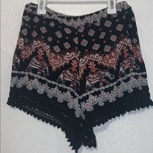 Angie elephant shorts